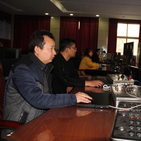 构建煤矿AI智能化决策方案，技术融合与实施路径